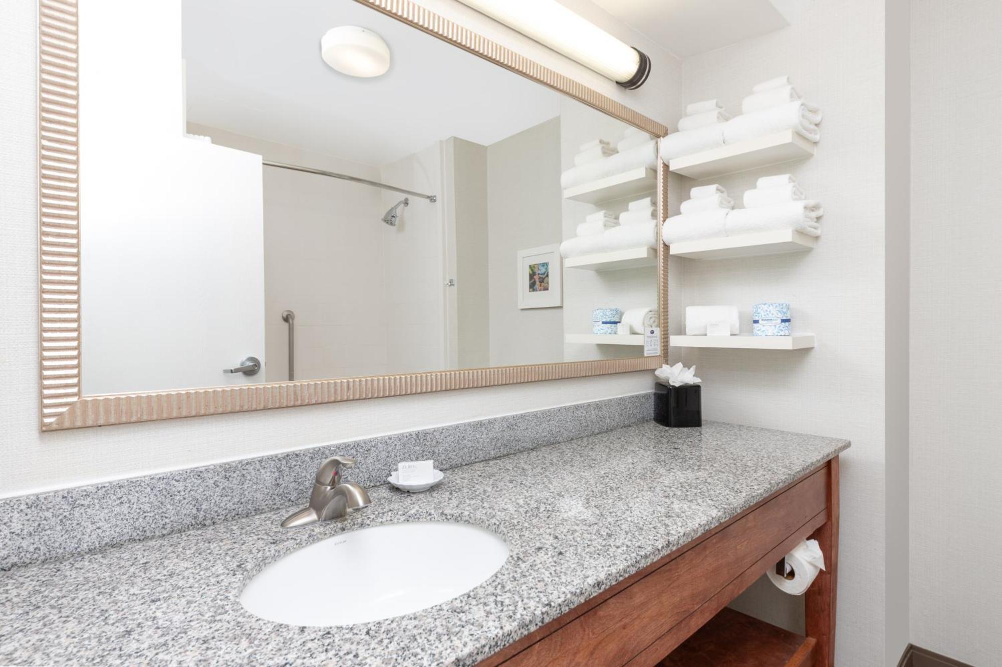 King Room - Mobility Access/Non-Smoking,1686428703:JPEG